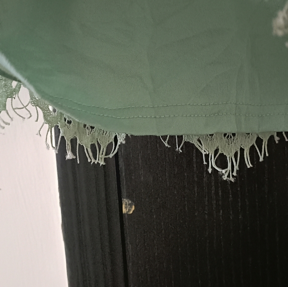 New look lace cropped top in uk 12. - Picture 4 of 7